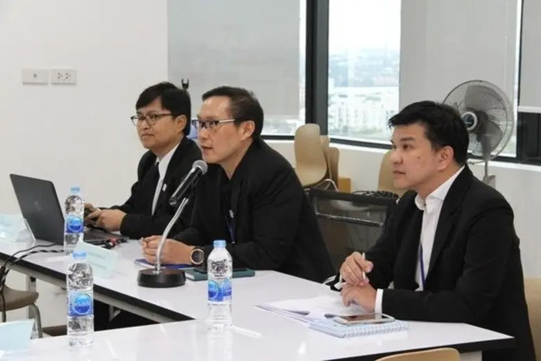 นายจตุฤทธิ์ จันทรกานต์ รองผู้จัดการทั่วไป...