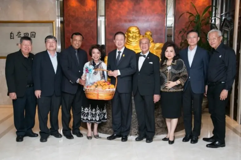 พลเอก ดร.จรัล กุลละวณิชย์ นายกสมาคมวิทยาล...