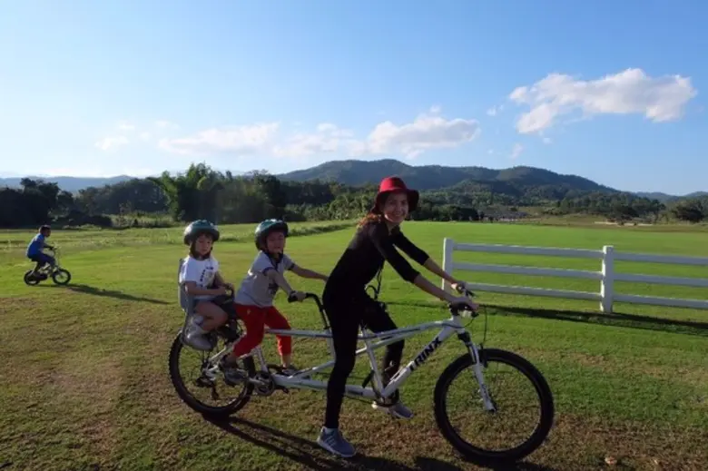 4 จุดหมาย “พาลูกเที่ยวดะ” รับซัมเมอร์แบบฉบับ “คุณแม่พลอย-ชิดจันทร์”