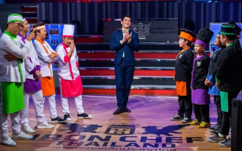 เชฟกระทะเหล็ก ประเทศไทย (Iron Chef Thaila...