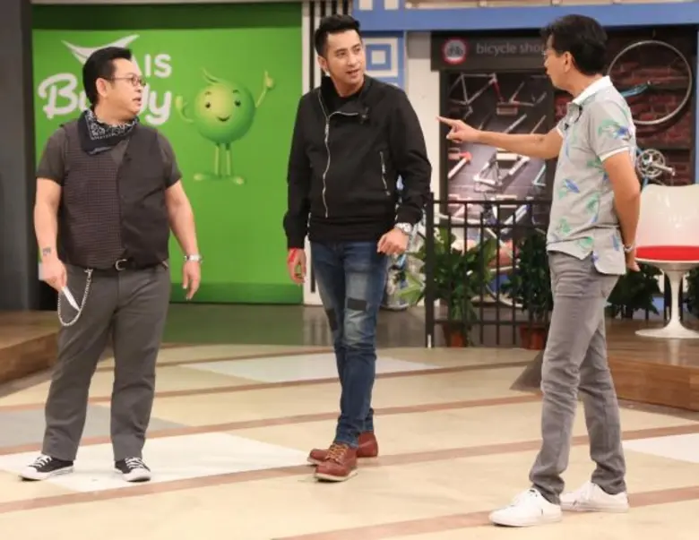 ขึ้นชื่อว่าเป็นนักแสดงตลกที่รักภรรยาสาว "...