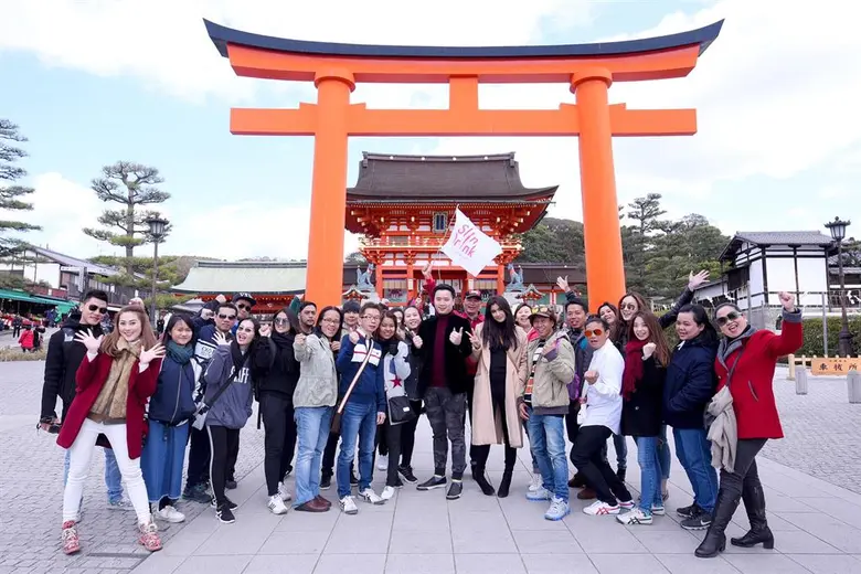 เป็นซุปเปอร์สตาร์สาวที่ใช้ชีวิตได้บาลานซ์...