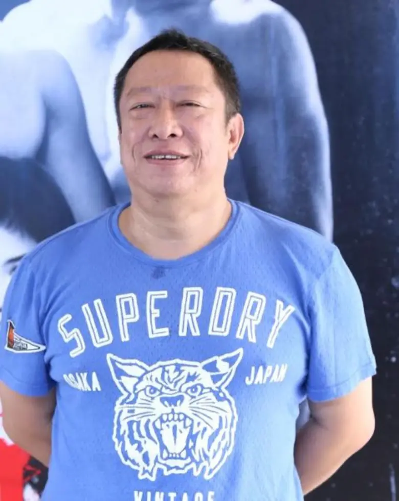 เรียกได้ว่าเป็นผู้จัดและผู้กำกับละครที่มา...