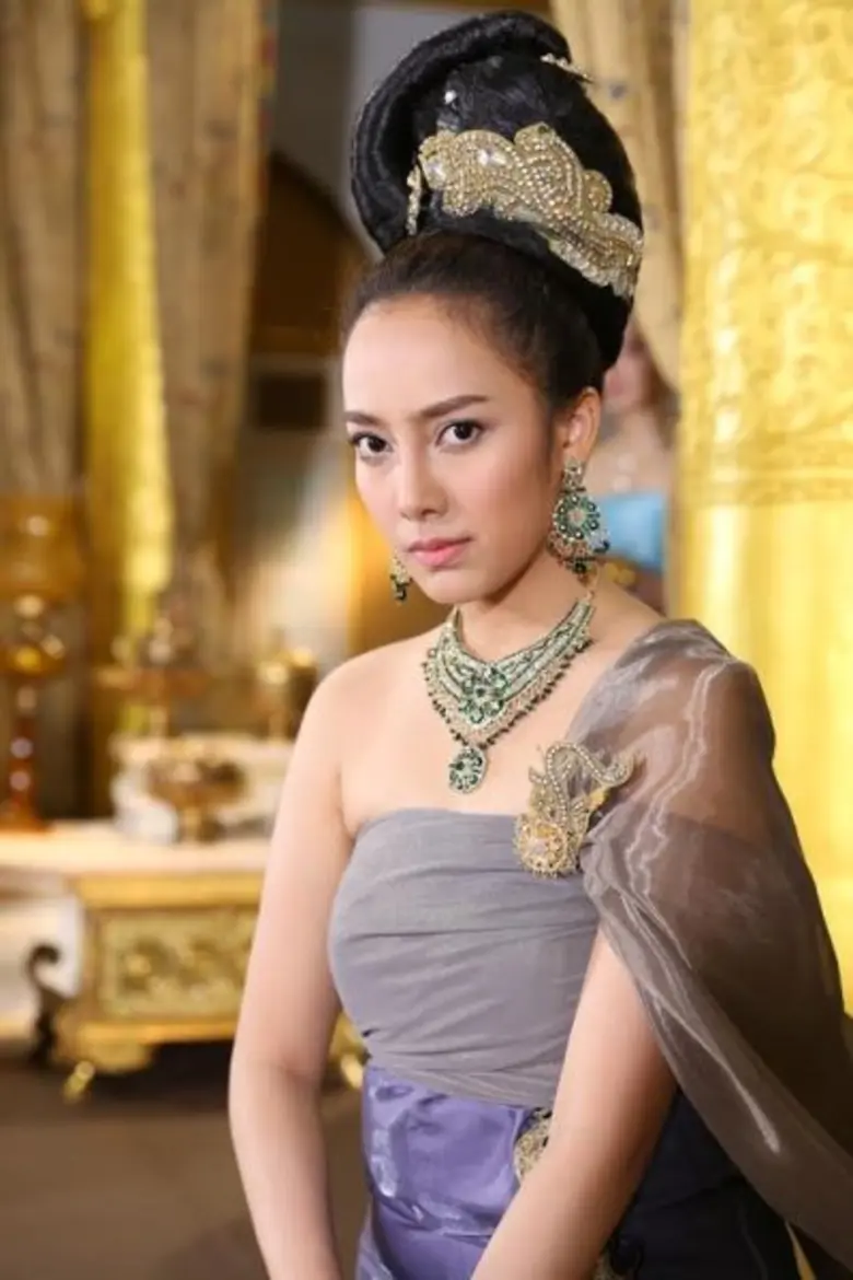 เรียกได้ว่าเพลานี้ไม่มีใครไม่รู้จัก "เจ้านางปิ่นมณี...