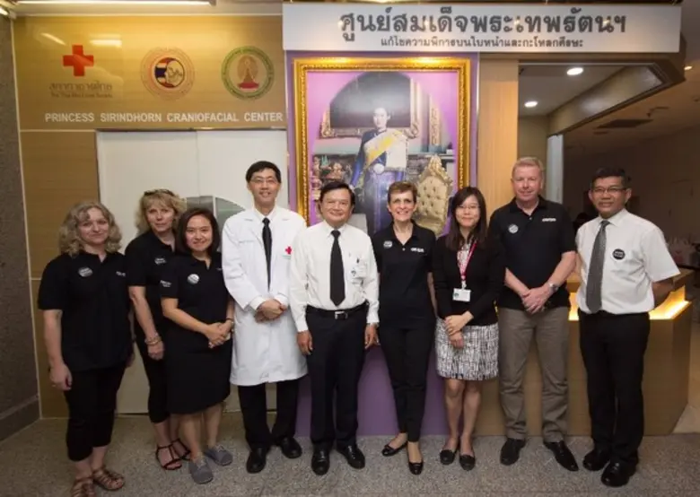 ศาตราจารย์กิตติคุณนายแพทย์จรัญ มหาทุมะรัต...