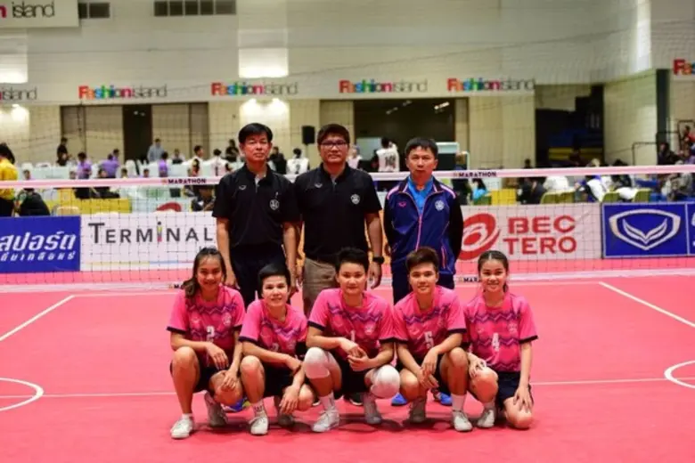 สาวนักฟาดจากสโมสรการไฟฟ้าส่วนภูมิภาค สามา...