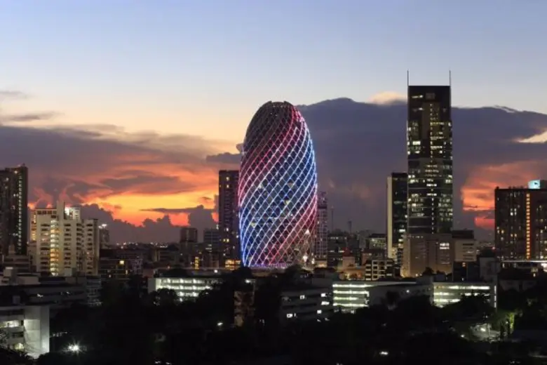 ช่วงสงกรานต์ที่ผ่านมา ใครที่ได้ขับรถผ่านไ...