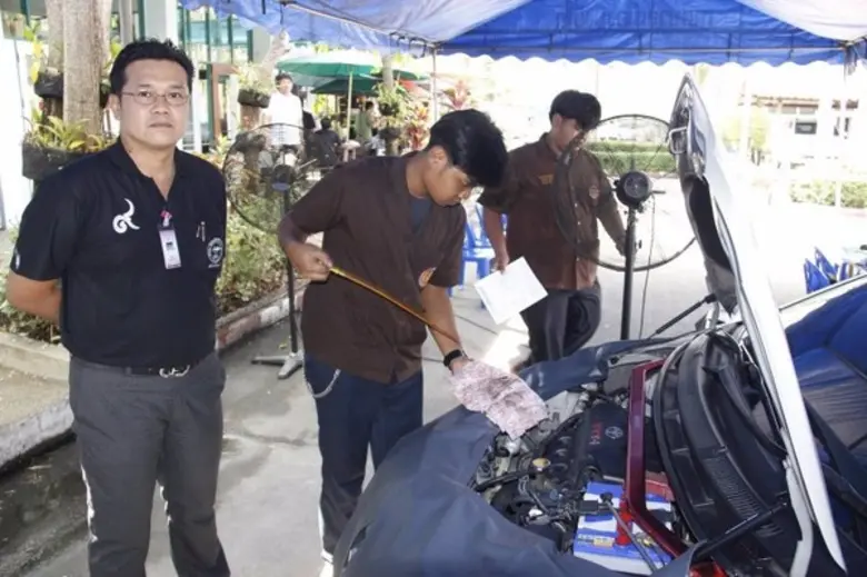 PEA ธัญบุรี จัดกิจกรรม "สงกรานต์ปลอดภัย เช็ครถก่อนเดินทาง" ร่วมกับเทคนิคธัญบุรี