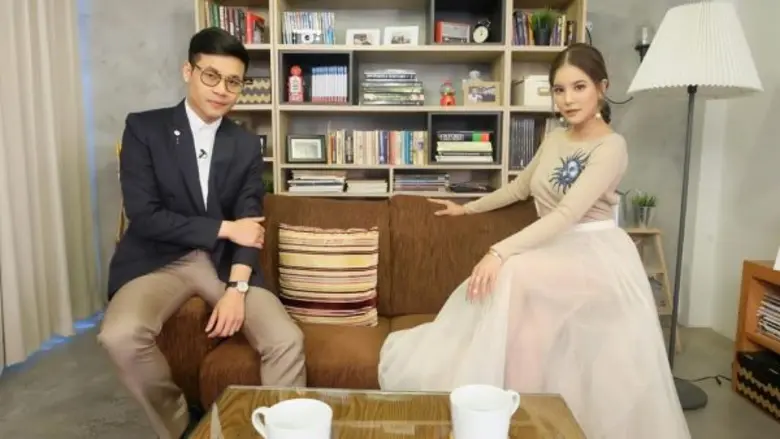 ทีวีไกด์: รายการ “Loukgolf's English Room” “ก้อย รัชวิน” เผยจุดเริ่มต้นความสัมพันธ์กับร็อคสตาร์เมืองไทย ติดตามได้ ใน “Loukgolf's English Room” อาทิตย์นี้