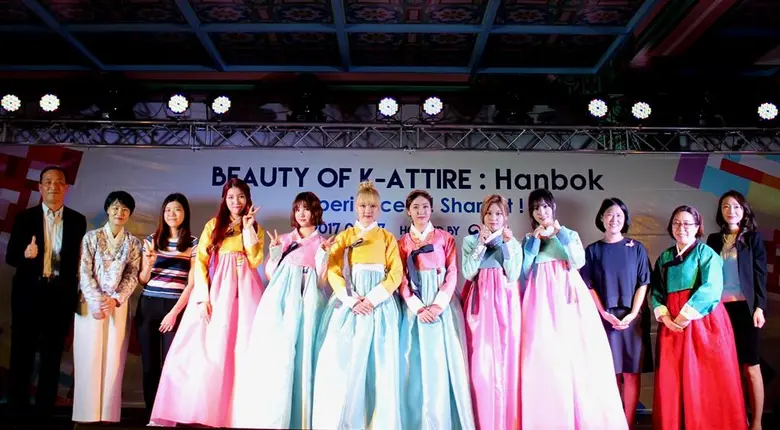 ก่อนที่จะถึงวันขึ้นปีใหม่ไทยหรือวัน "สงกรานต์" เทศก...