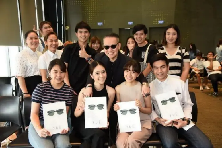 เพราะการหาความรู้ไม่มีที่สิ้นสุด 2 นักแสด...