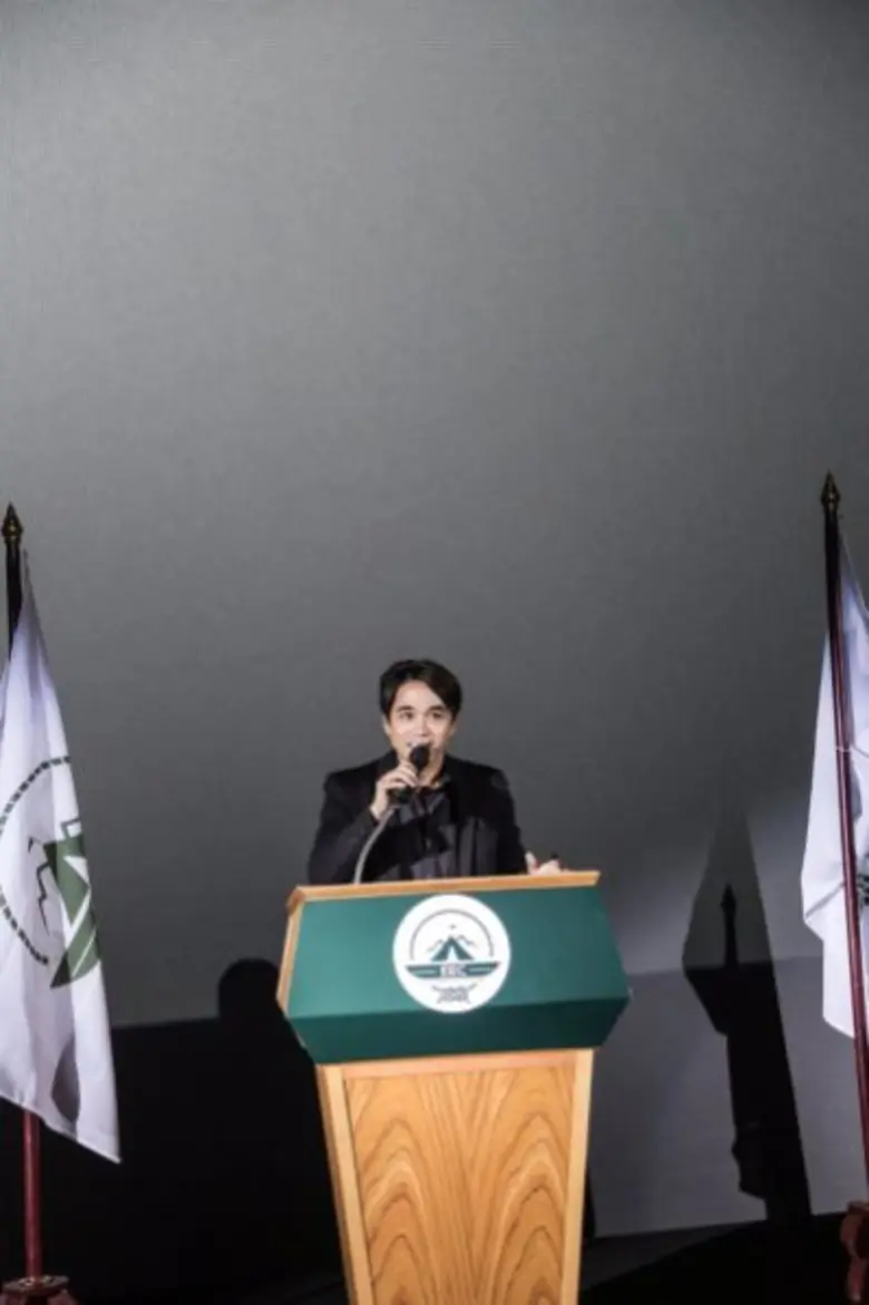 อเล็กซ์ เรนเดลล์ จับมือ เต้ย จรินพร นำทีมเด็กและเยาวชน นำเสนอผลงานการวิจัยในโครงการ “FIGHTING EXTINCTION” โดย EEC Thailand  เพื่อรณรงค์ให้ทุกคนหันมาให้ความสำคัญในการอนุรักษ์สัตว์และสิ่งแวดล้อม