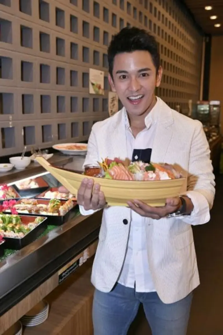 กัน-แก้ม-โดมร่วมแจกโชคแคมเปญ Kin Memories of Switzerland & Italy with Gun Napat