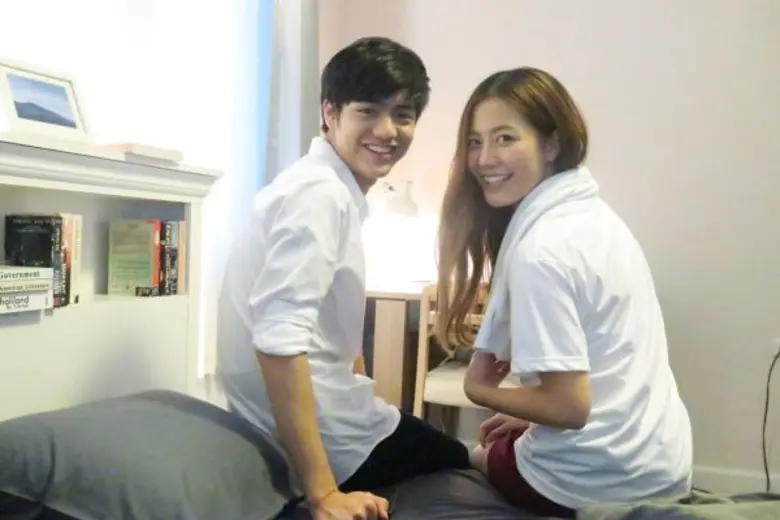 มีโมเม้นท์ให้แฟนคลับได้อมยิ้มกันแล้วกับคู...