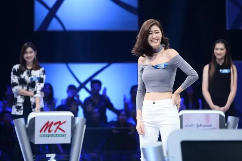 ทีวีไกด์: รายการ “ตกสิบหยิบล้าน STILL STANDING THAILAND” “ยิปซี – คีรติ” สวยสตรอง ไม่แคร์เวิลด์!!! เฉือดคำถามนิ่มๆ ดีดคู่แข่งลงหลุมใน “ตกสิบหยิบล้านฯ”