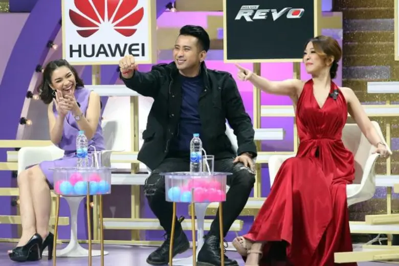 ทีวีไกด์: รายการ “ศึกน้ำผึ้งพระจันทร์” “สมจิตร จงจอหอ” น้อมรับความผิด ทำครอบครัวถึงจุดสั่นคลอน!!! ใน “ศึกน้ำผึ้งพระจันทร์”