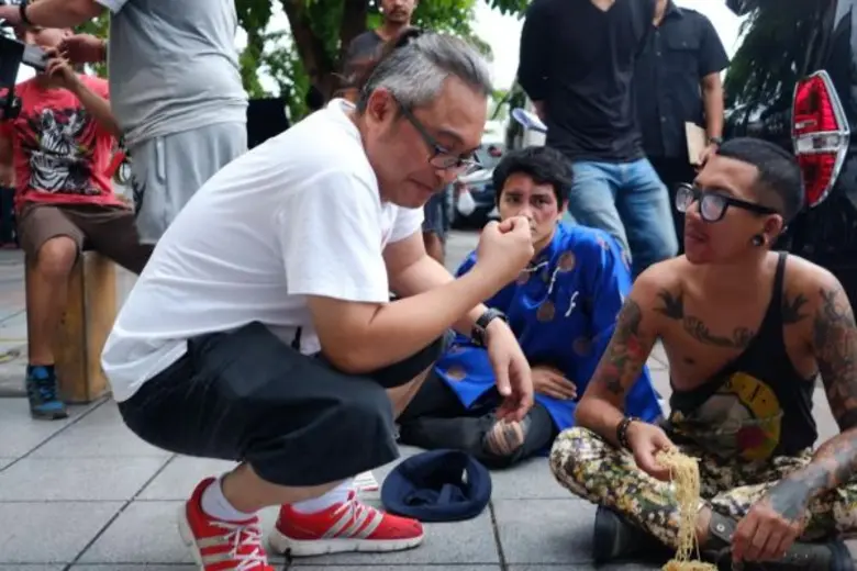 Movie Guide: คุยกับ “ทอม อิสรา นาดี” ผู้กำกับอารมณ์ดีที่จะมาสร้างเสียงหัวเราะและความฮารับลมร้อนใน Thailand Only #เมืองไทยอะไรก็ได้