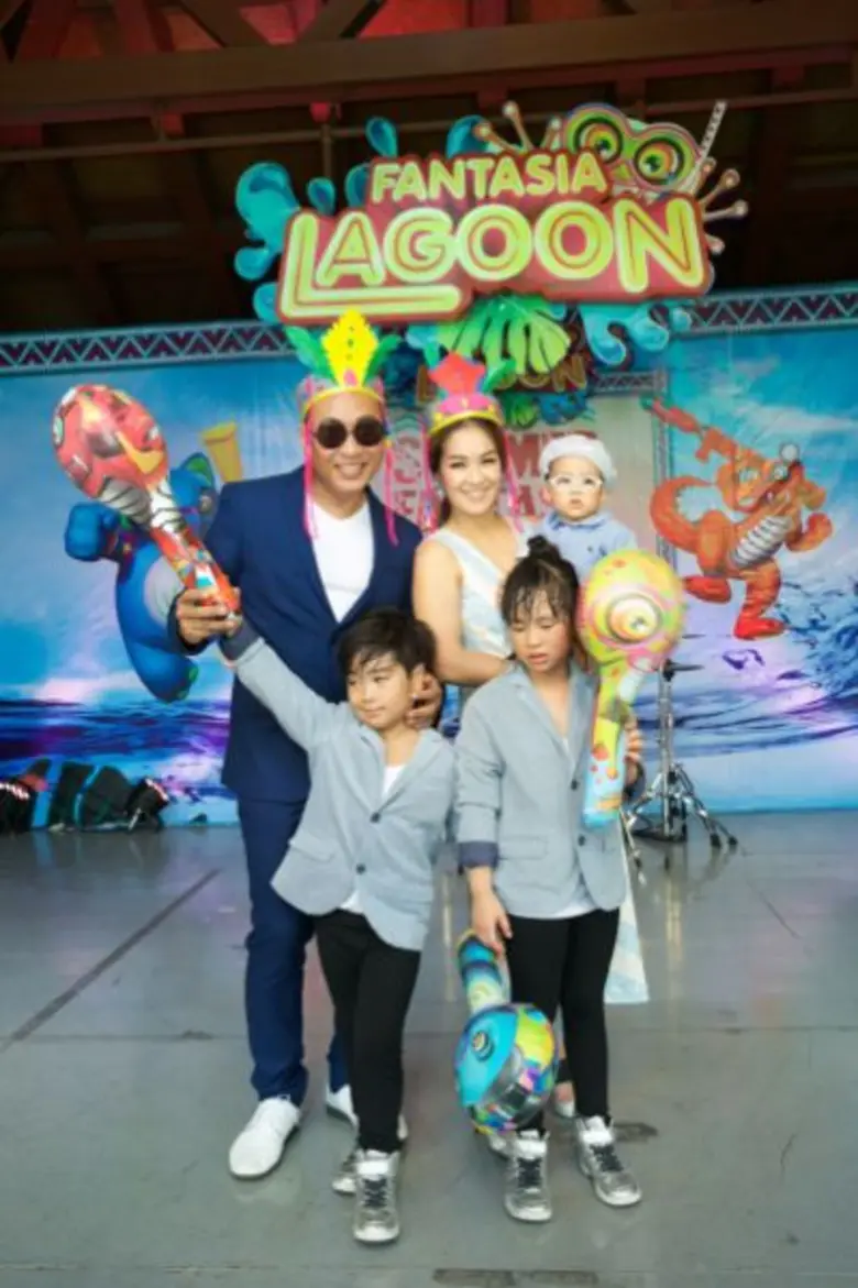 สวนน้ำแฟนตาเซีย ลากูน โดย เดอะมอลล์ ช้อปป...