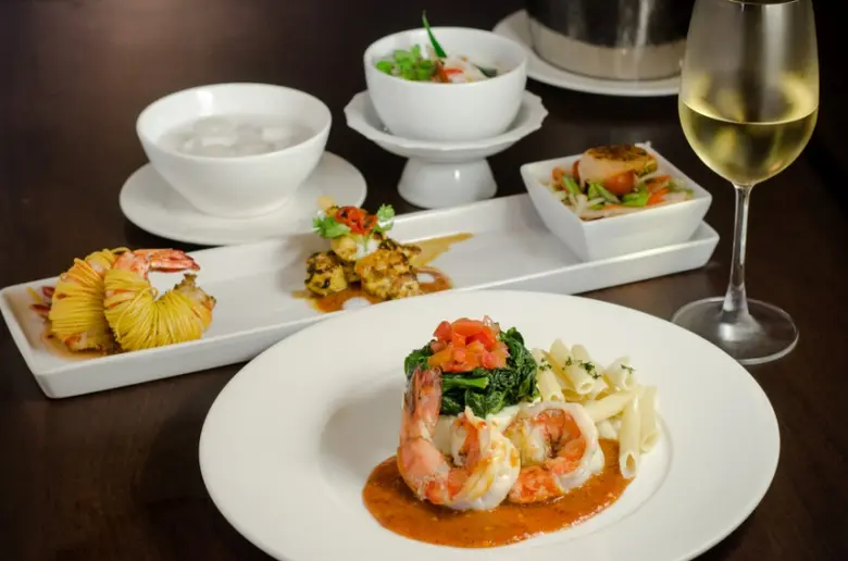 เอทัส แบงค์คอค เชิญลูกค้าที่รักการรับประทานอาหารในบ...