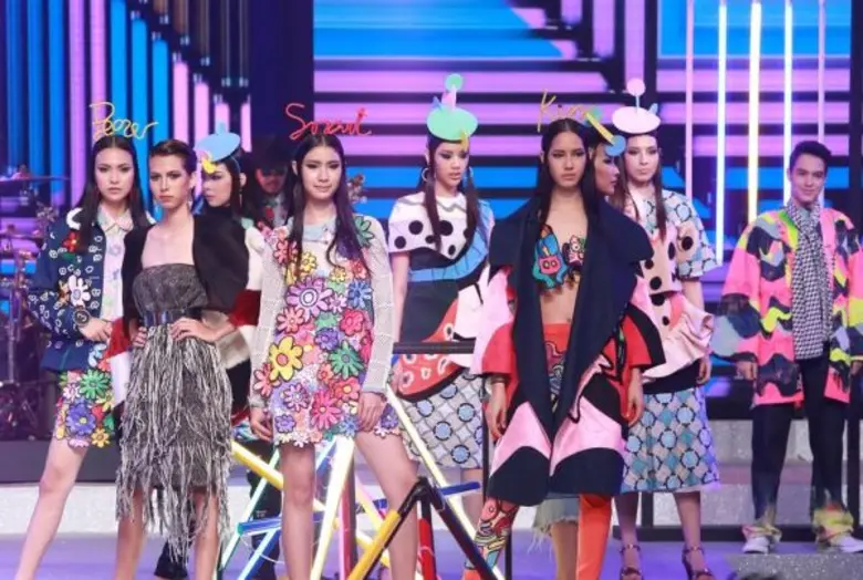 ใบหม่อน หรือ นางสาวกิตติยา จิตรภักดี พกคว...