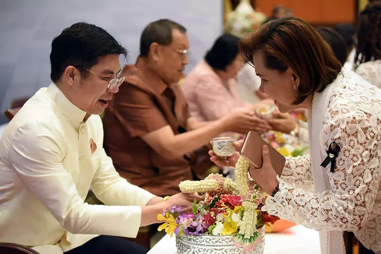 ธอส. จัดงานส่งเสริมศิลปวัฒนธรรมและค่านิยมไทย ปี 2560 "ธอส.สืบสานวัฒนธรรมไทย ปี 2560”