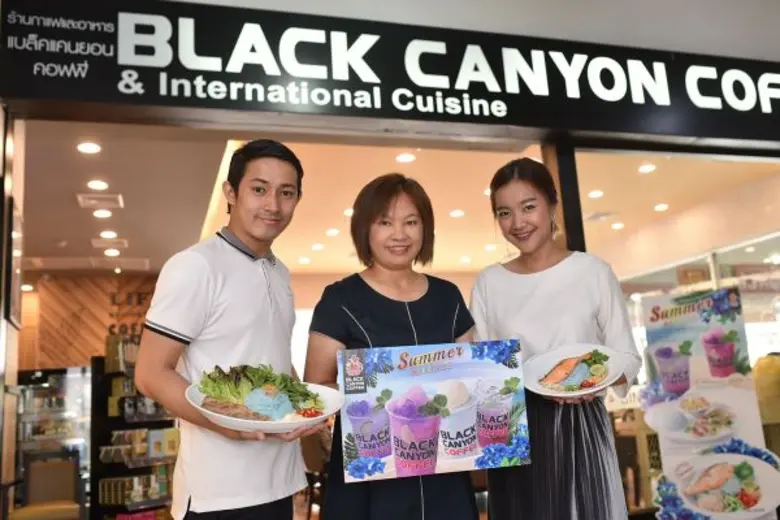 คุณกรรณิการ์ ชินประสิทธิ์ชัย ผู้อำนวยการฝ...