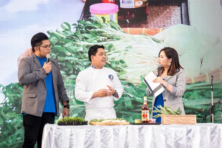 “เชฟชุมพล สร้างชุมชน by PTTGC” ประกาศผลผู้เข้ารอบ 10 คนสุดท้าย เข้าอบรมพัฒนาเชฟมืออาชีพกับเชฟชุมพล แจ้งไพร เพื่อร่วมส่งเสริมการท่องเที่ยวอาหารแห่งใหม่ในจังหวัดระยอง