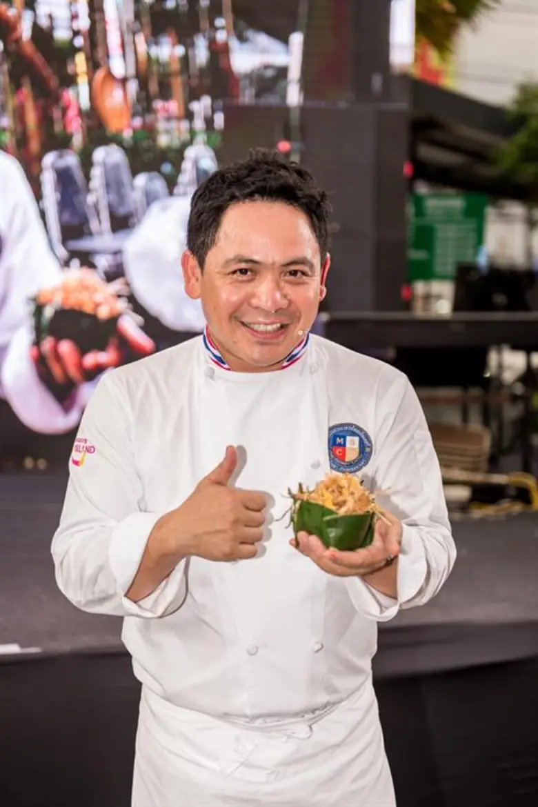 “เชฟชุมพล สร้างชุมชน by PTTGC” ประกาศผลผู้เข้ารอบ 10 คนสุดท้าย เข้าอบรมพัฒนาเชฟมืออาชีพกับเชฟชุมพล แจ้งไพร เพื่อร่วมส่งเสริมการท่องเที่ยวอาหารแห่งใหม่ในจังหวัดระยอง