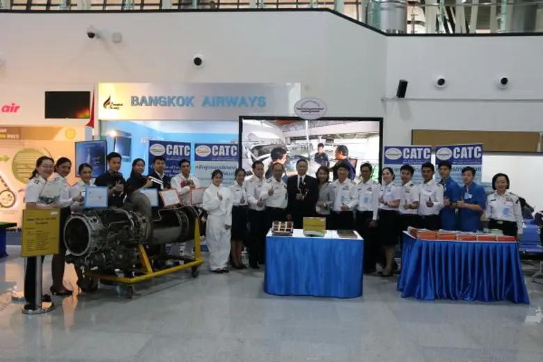 พลเอก ประยุทธ์ จันทร์โอชา นายกรัฐมนตรี ให...