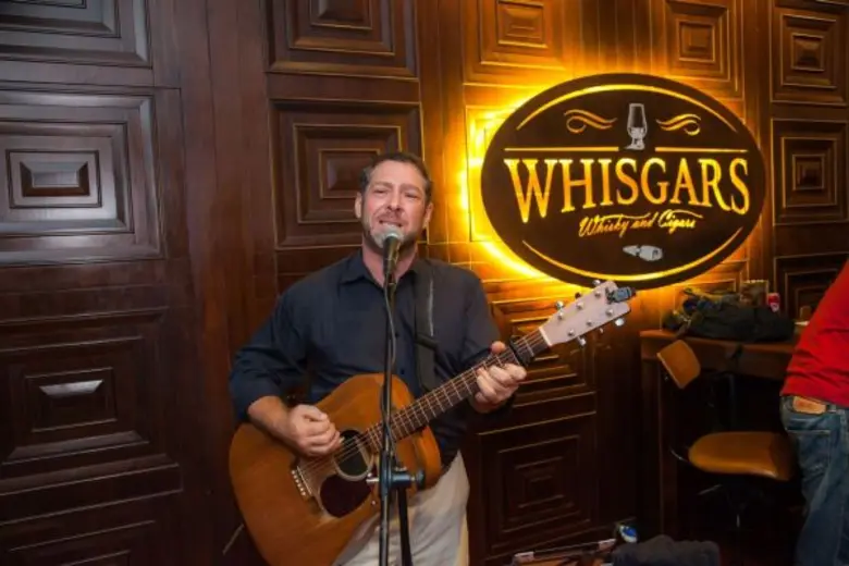 Whisgars พร้อมเนรมิตประสบการณ์ดนตรีสดอันด...