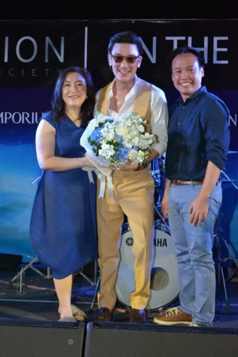 บุรินทร์ บุญวิสุทธิ์ ร่วมกิจกรรม “Citi Million Society On The Beach” จัดมินิคอนเสิร์ตแบบเอ็กซ์คลูซีฟให้สมาชิกระดับพรีเมี่ยมบัตรเครดิต Citi M Visa