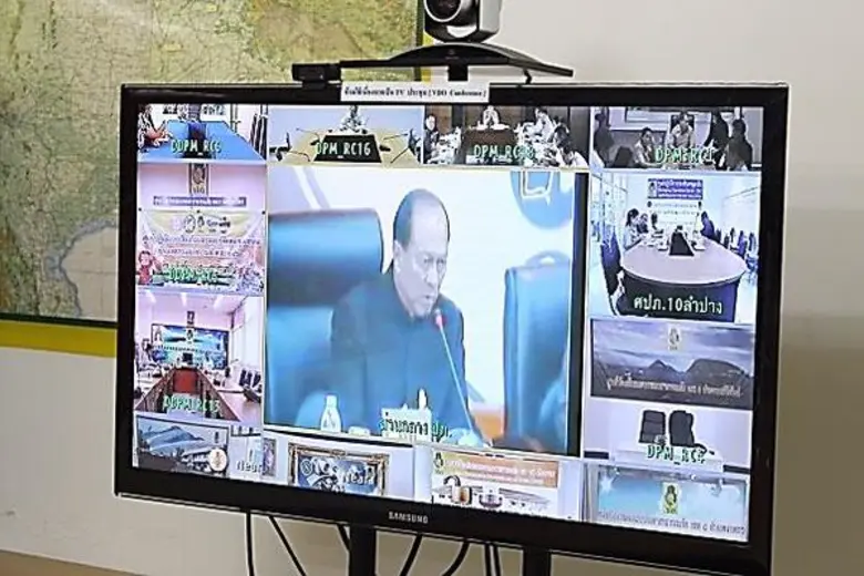 ปภ. โดย ศูนย์ ปภ.เขต 1 ปทุมธานี ร่วมพิธีเปิดการรณรงค์ป้องกันและลดอุบัติเหตุทางถนน ช่วงเทศกาลสงกรานต์ พ.ศ.2560