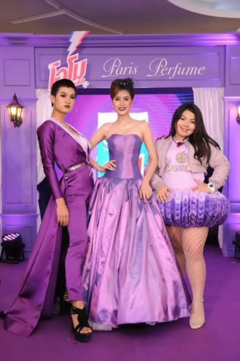 ขวัญ - อุษามณี ฉายความเจิดจ้า สไตล์ปารีเซียง พร้อมเผยมนต์เสน่ห์ ความหอมหรูยาวนาน