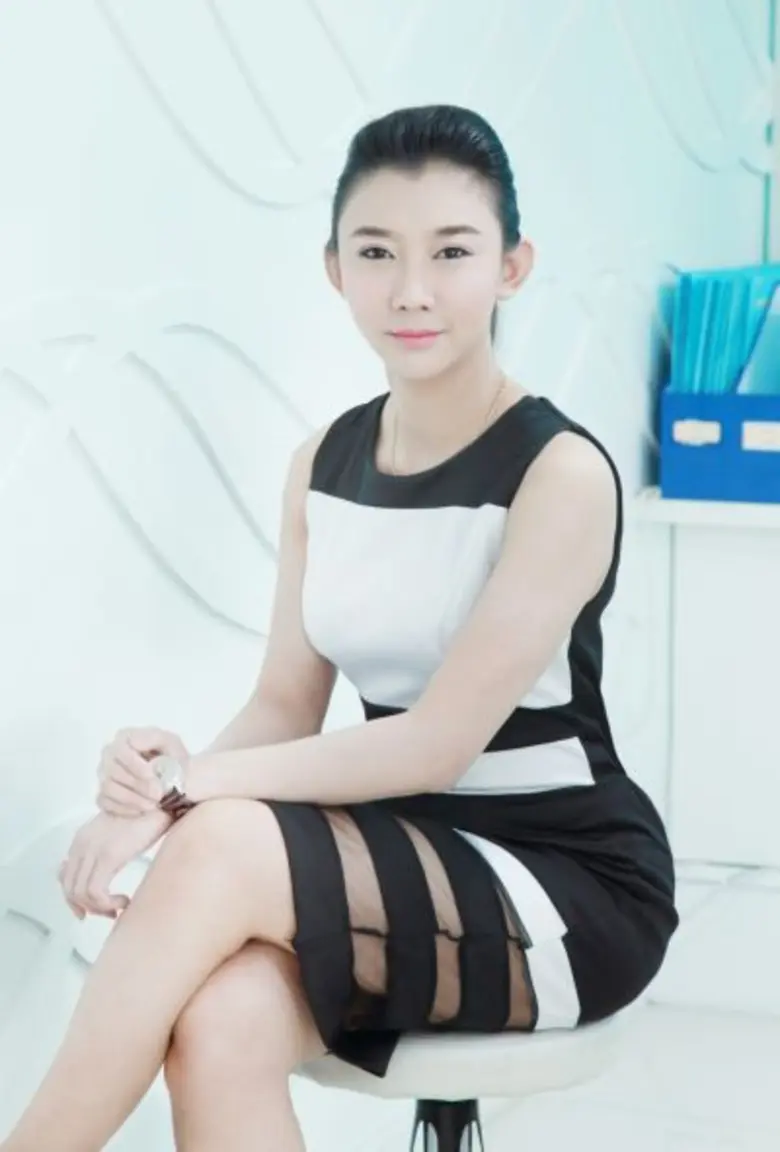 เมื่อความชรามาเยือน ผิวหนังบนใบหน้าก็เริ่...