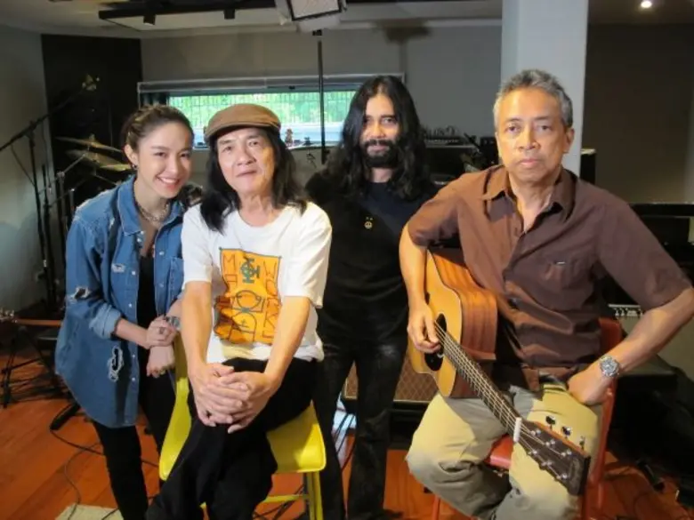 นับเป็นอีกหนึ่งคอนเสิร์ตที่รวบรวมเอาเหล่า...