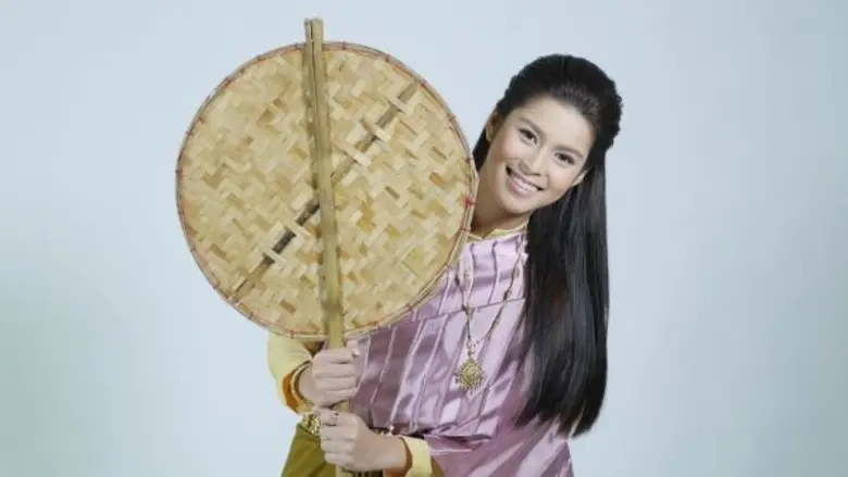 ยิหวา-ปรียากานต์ สลัดคราบหญิงสาวยุคปัจจุบัน สู่บทสาวชาววังครั้งแรก ในละครพีเรียด “เรือนร้อยเล่ห์”