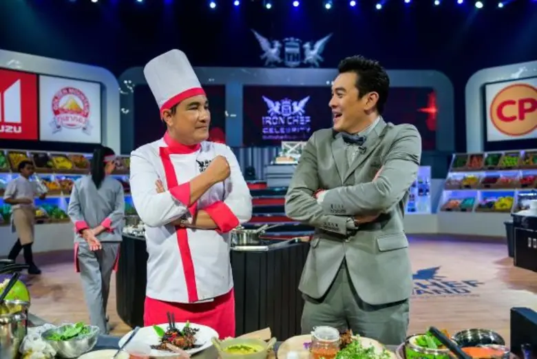 ทีวีไกด์: รายการ "เชฟกระทะเหล็ก ประเทศไทย (Iron Chef Thailand)" “เอกชัย ศรีวิชัย” ปะทะ “เจนนิเฟอร์ คิ้ม” ในรอบตัดเชือก...สุดยอดเซเลบริตี้เชฟ เชฟกระทะเหล็กประเทศไทย