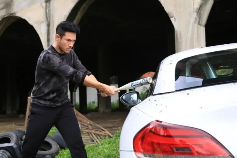 “เจสัน” คลั่ง!! ถูกตราหน้าโรคจิต สติหลุดขับรถพุ่งชน “น้ำตาล” จนผวาจริงในละคร “กามเทพออนไลน์”