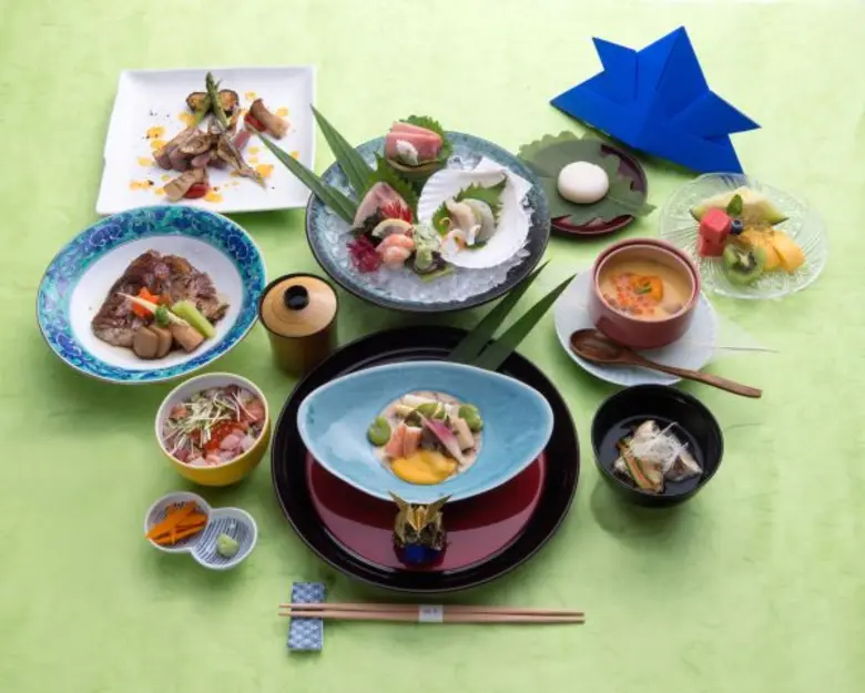 ร่วมเฉลิมฉลองเทศกาลวันเด็กผู้ชายของประเทศญี่ปุ่นที่ห้องอาหารยามาซาโตะ  โรงแรม ดิ โอกุระ เพรสทีจ กรุงเทพฯ