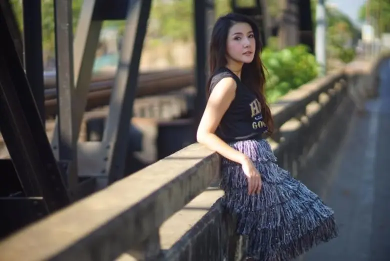 “ผ้าแพร – ธรัญญ่า” สาวน้อยวัยใส มากความสามารถกับการชิมลางละครครั้งแรก ใน “เขี้ยวราชสีห์”