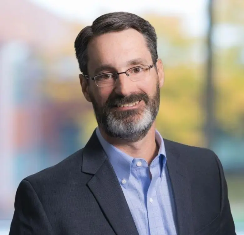 - Sophos Phish Threat เป็นแพลตฟอร์มสำหรับ...