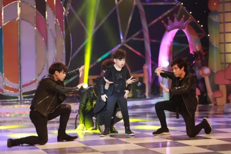 “คิดส์ซ่าส์” ระเบิดศึกรอบ “น็อคเอาท์” “โดม จารุวัฒน์” โชว์ลีลาสายย่อปะทะ “เคียวลิม”