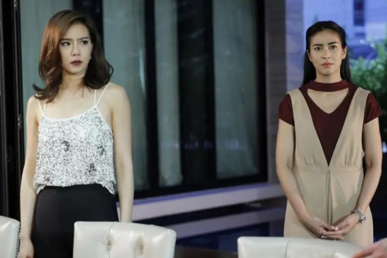 สองสาว จุ๋ย,คริส ปะทะอารมณ์เปิดศึกชิงรัก สมาร์ท ในละครดราม่าสุดเข้มข้น “เมียหลวง”