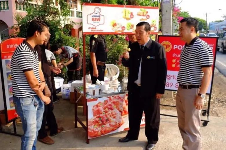 “ตู้หมูชุมชน” ซีพีเอฟสนับสนุนคนรุ่นใหม่เป็นเถ้าแก่เล็ก ส่งต่อเนื้อหมูปลอดภัยได้มาตรฐานปศุสัตว์ OK