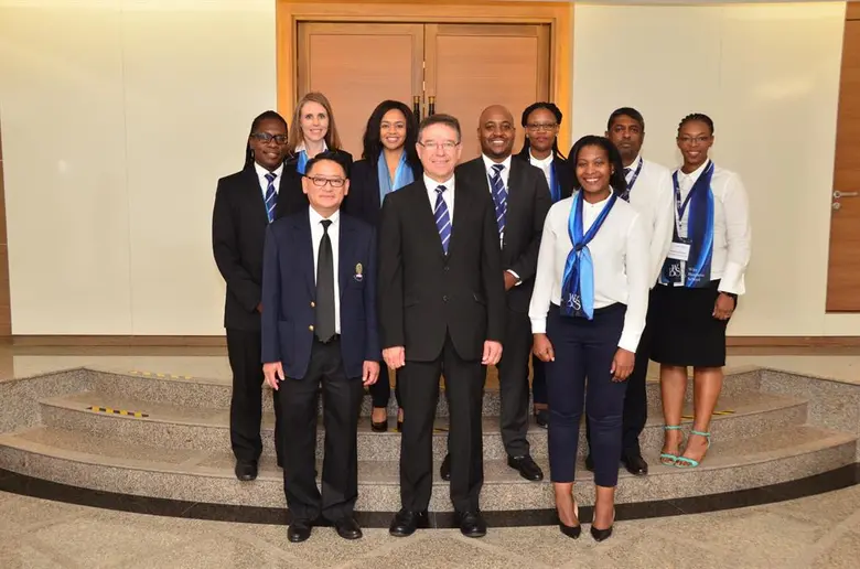 รองศาสตราจารย์ ดร.อดิทธิ์ เชี่ยวสกุล ผู้ช...