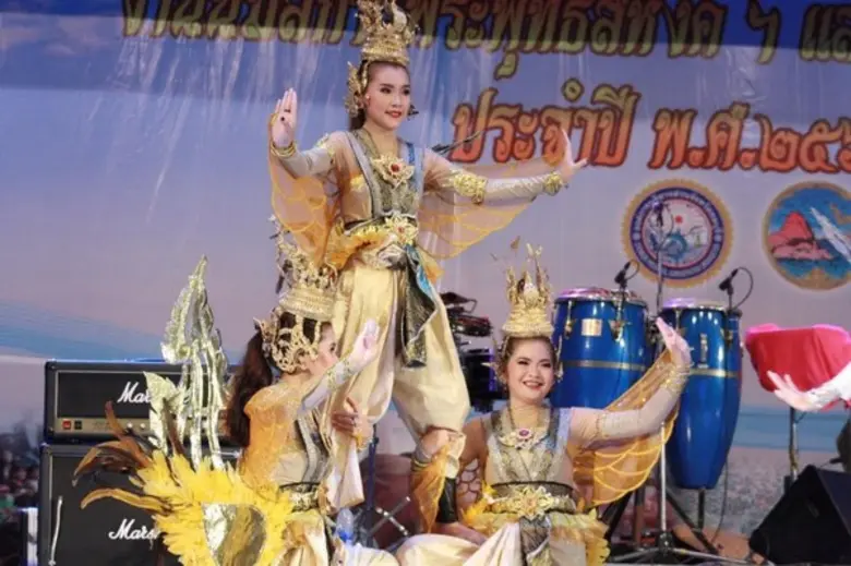 SPU : ม.ศรีปทุม ชลบุรี ร่วมโชว์การแสดงศิลปวัฒนธรรมไทย ในงานสงกรานต์ จังหวัดชลบุรี ประจำปี 2560