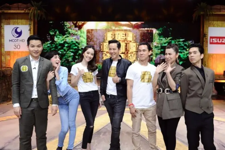 ทีวีไกด์: รายการ “STEP RIGHT UP ใครเก่ง...ใครได้” “3 พ่อแม่ลูก” จากทางบ้านควบความเฮง เล่นสตาร์ทมาสไตรค์ คว้า “อีซูซุคันที่ 17” ไปครอง!!!