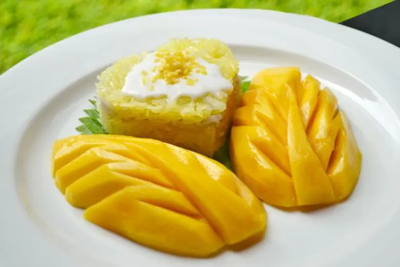 มะม่วงคลายร้อน ที่ ปริ๊นเซส คาเฟ่ ตลอดเดื...