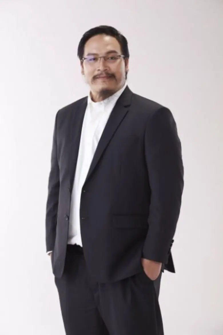 ยังคงตบเท้าเดินหน้าปล่อยพลังร็อกหนักมากกั...