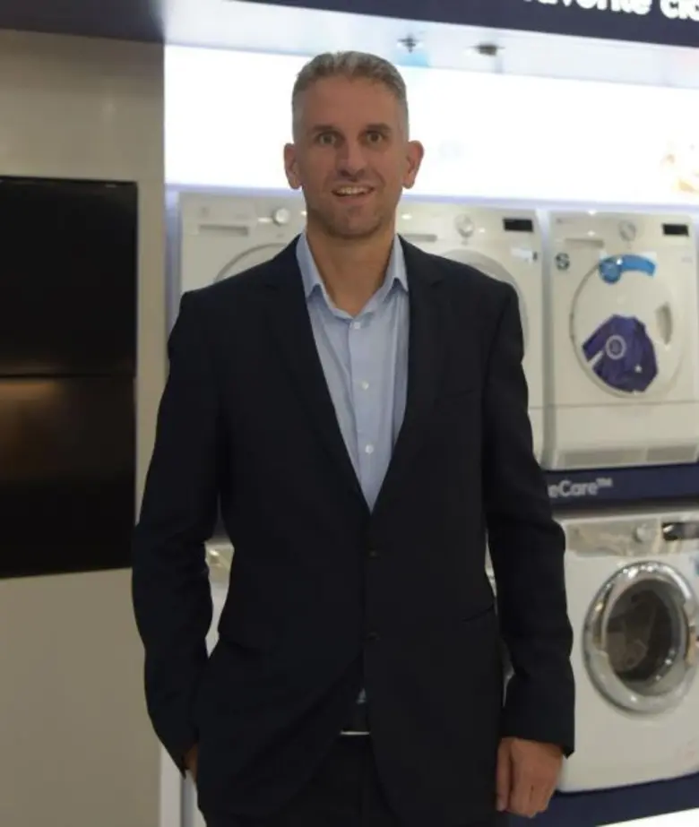 เห็นงาน "Electrolux Rebranding Day" ผ่านพ...